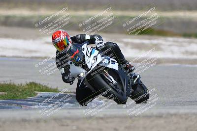 media/Mar-22-2025-TrackDaz (Sat) [[0456df0c41]]/Group B/Session 3 (Outside Grapevine)/